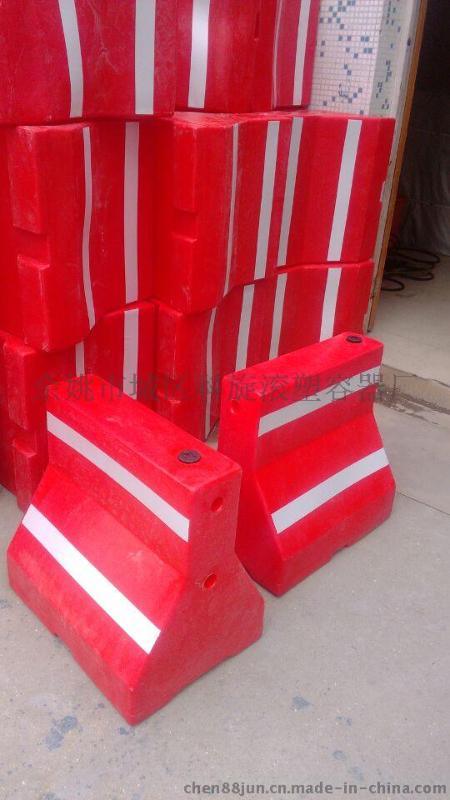 科凱塑業(yè)滾塑隔離墩生產(chǎn)廠家 塑料注水小隔離墩 防撞路墩圖片,科凱塑業(yè)滾塑隔離墩生產(chǎn)廠家 塑料注水小隔離墩 防撞路墩高清圖片 余姚市城區(qū)科旋滾塑容器廠,